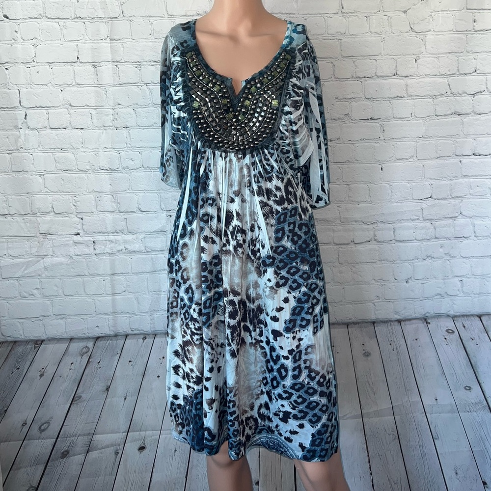 one world let and let live blue & black cheetah print bedazzled dress size M.